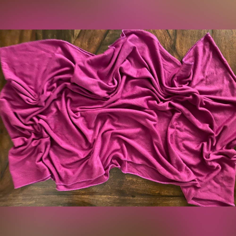 💖Mark Ashton Magenta Infinity Scarf.